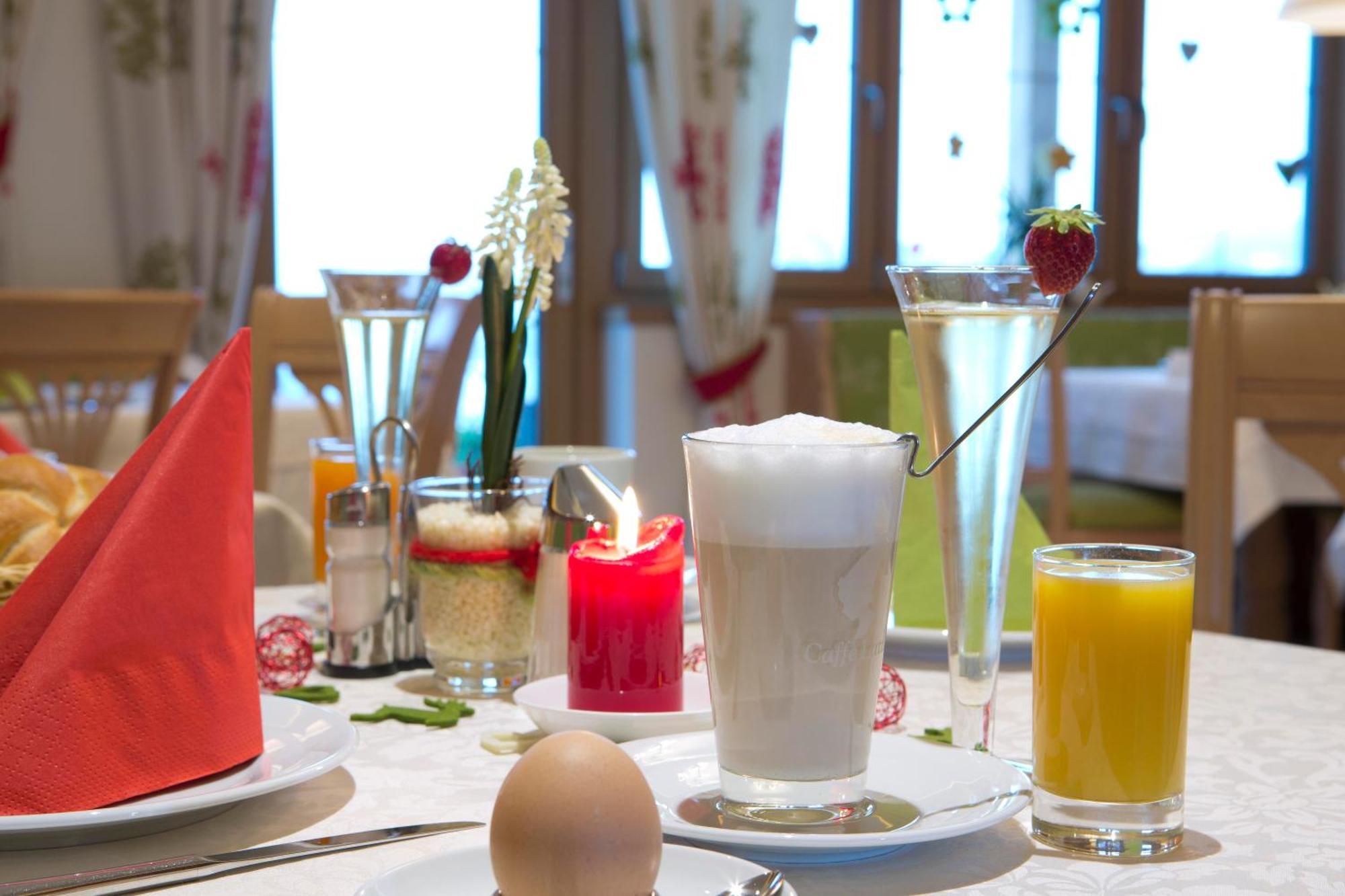 Hotel Garni Bavaria Елмау Екстериор снимка
