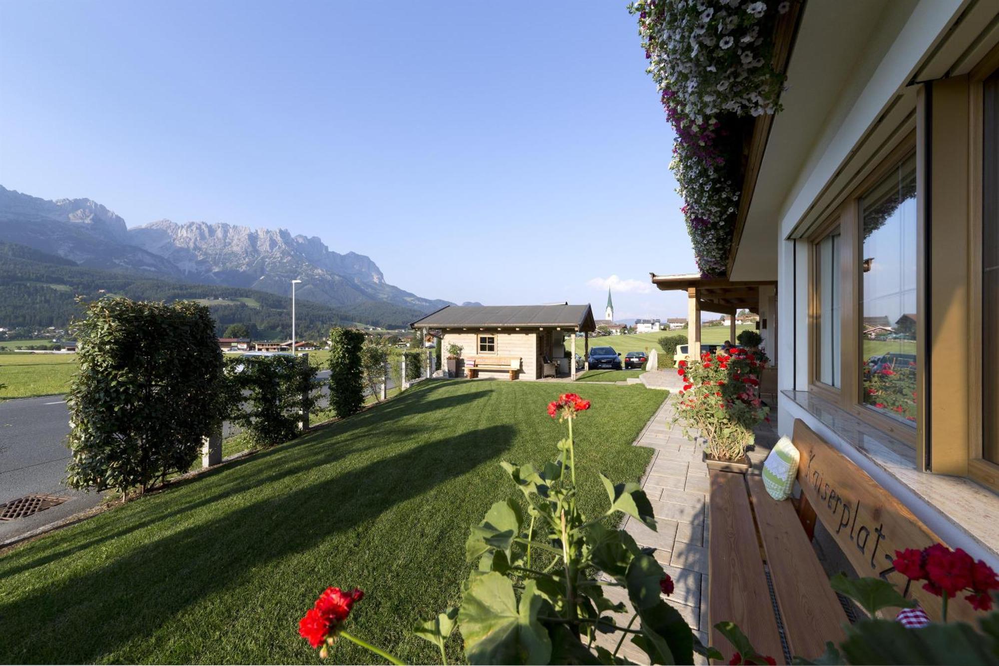 Hotel Garni Bavaria Елмау Екстериор снимка